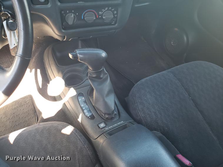 image for item DF3367 2000 GMC Jimmy Envoy SUV