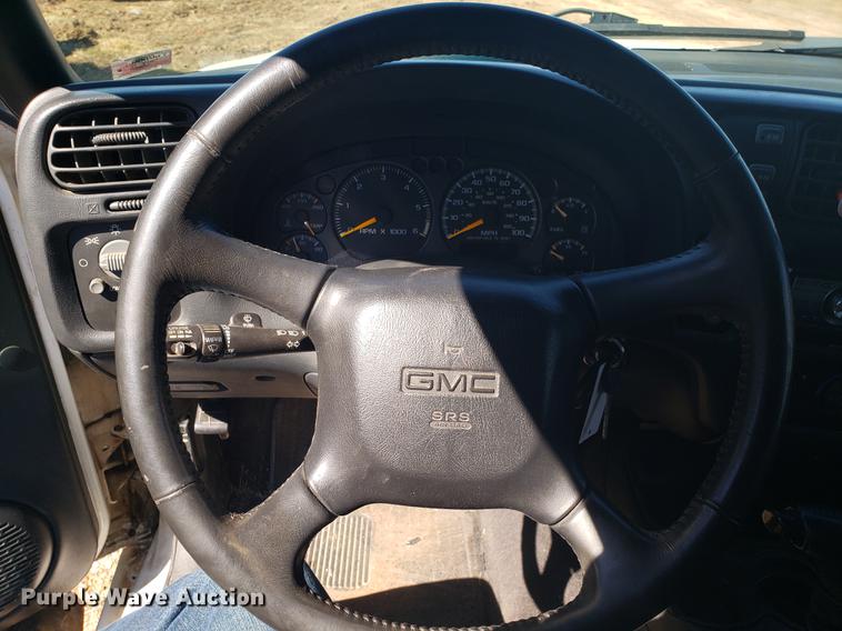 image for item DF3367 2000 GMC Jimmy Envoy SUV