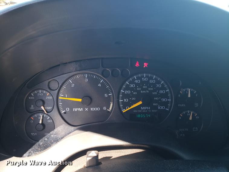 image for item DF3367 2000 GMC Jimmy Envoy SUV