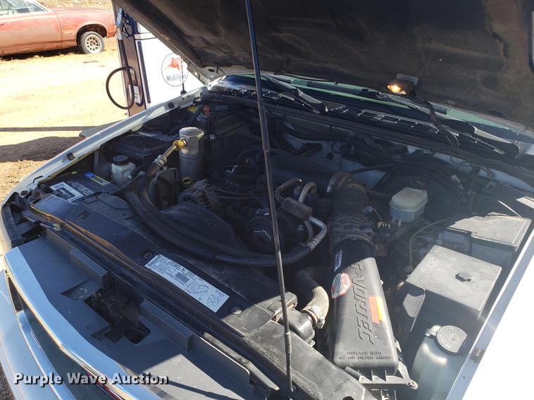 image for item DF3367 2000 GMC Jimmy Envoy SUV