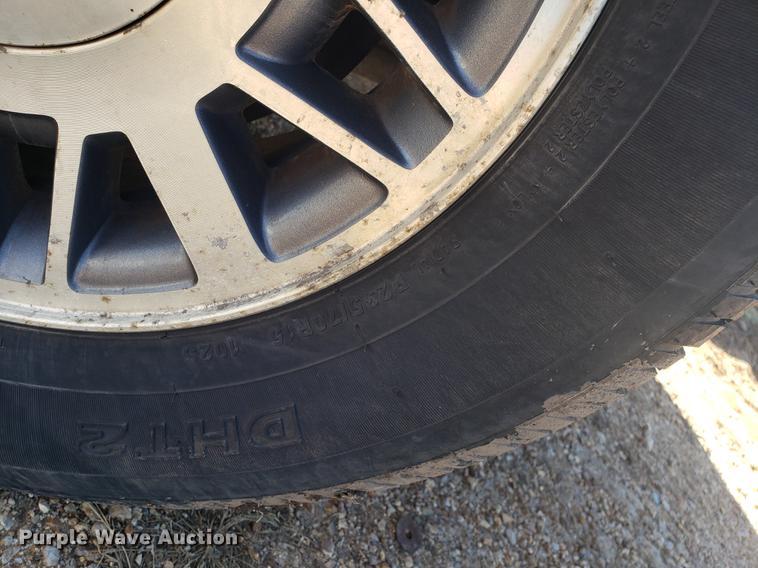 image for item DF3367 2000 GMC Jimmy Envoy SUV