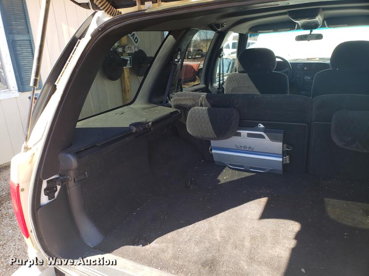 image for item DF3367 2000 GMC Jimmy Envoy SUV