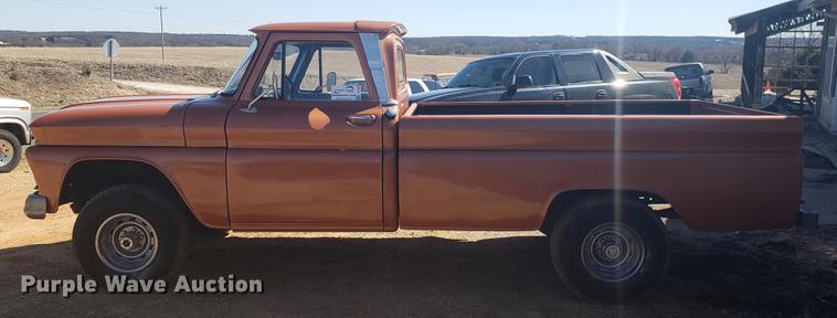 image for item DF3368 1966 GMC pickup truck