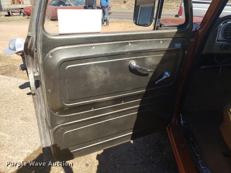 image for item DF3368 1966 GMC pickup truck