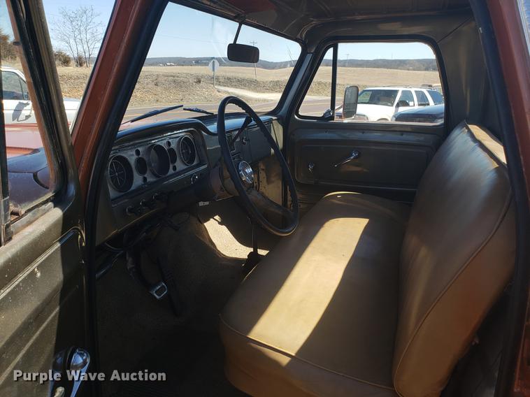 image for item DF3368 1966 GMC pickup truck