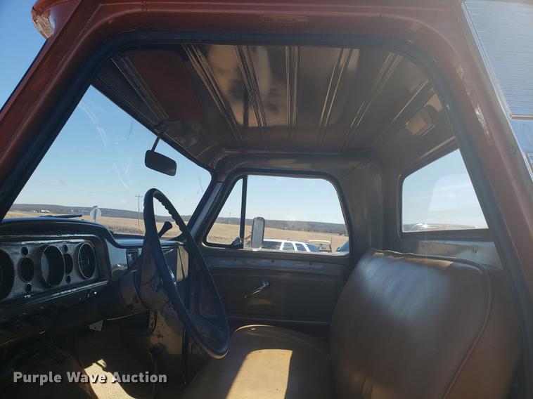 image for item DF3368 1966 GMC pickup truck