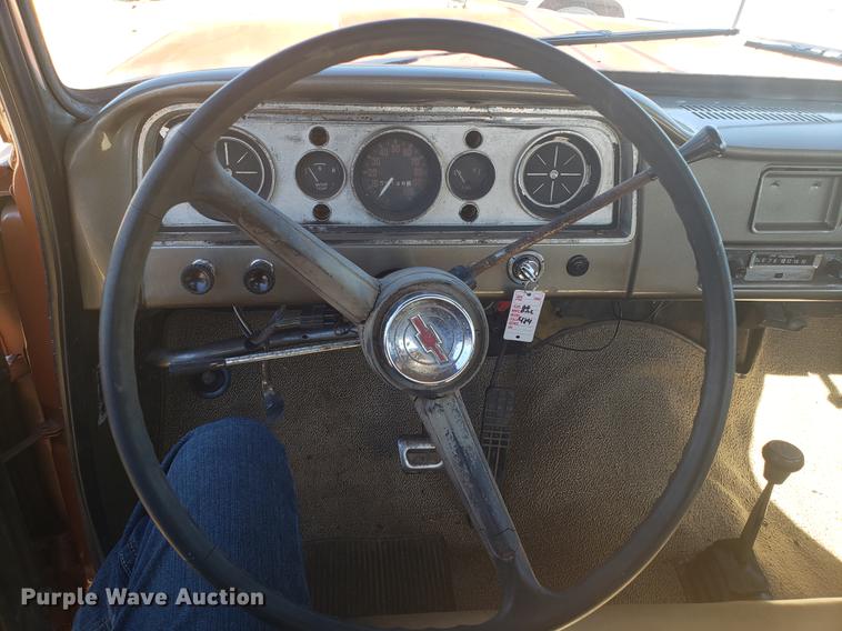 image for item DF3368 1966 GMC pickup truck