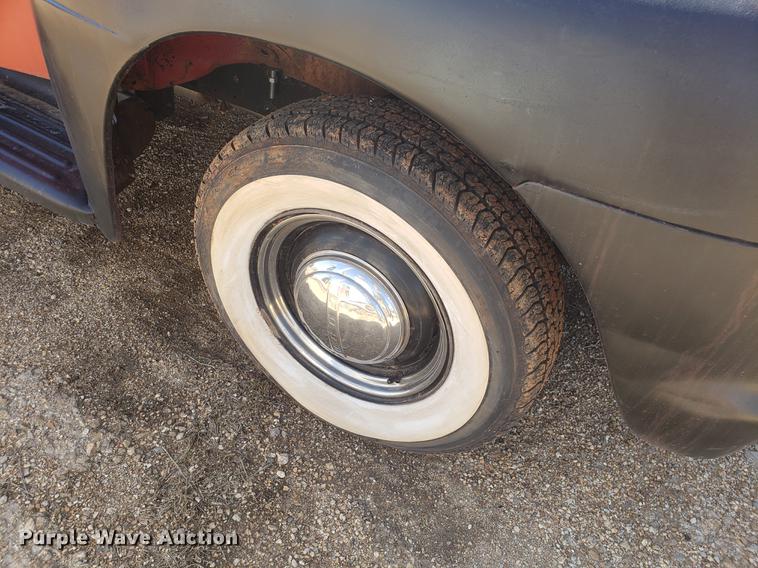 image for item DF3369 1952 Ford pickup truck