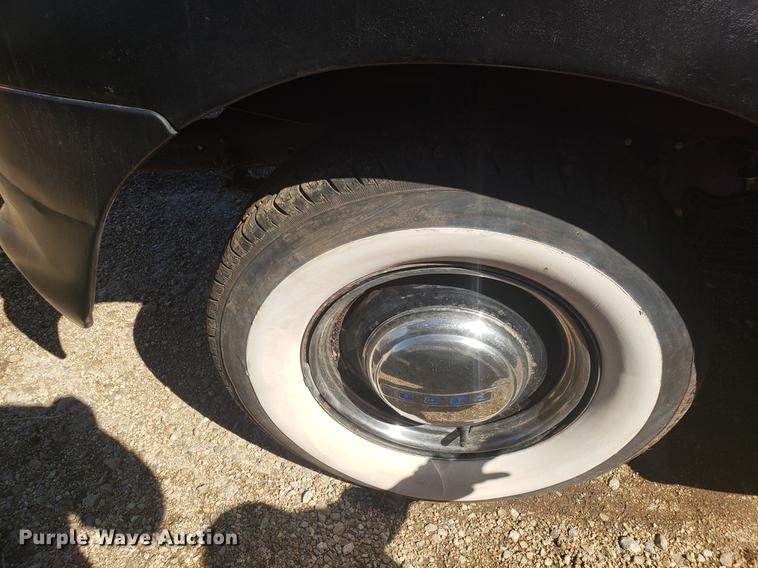 image for item DF3369 1952 Ford pickup truck