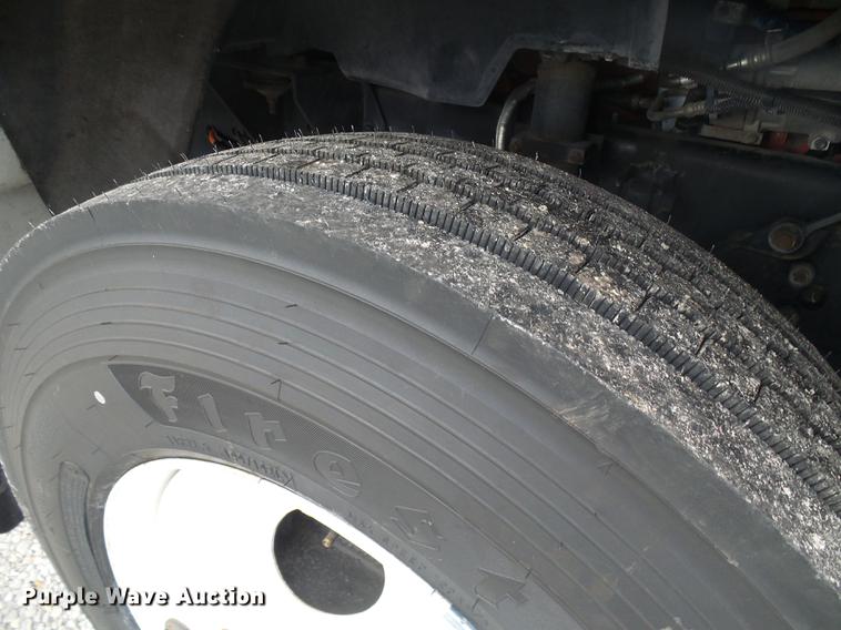 image for item DF7150 2012 Ford F750 Super Duty box truck