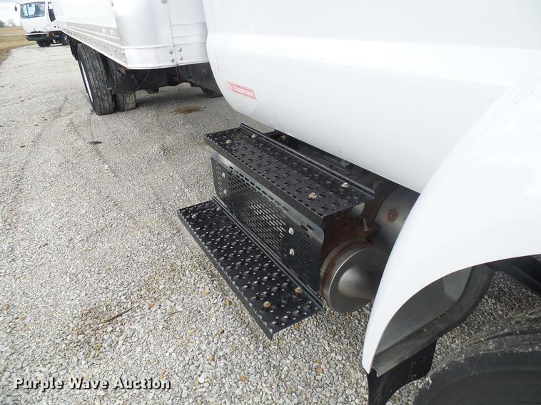 image for item DF7150 2012 Ford F750 Super Duty box truck