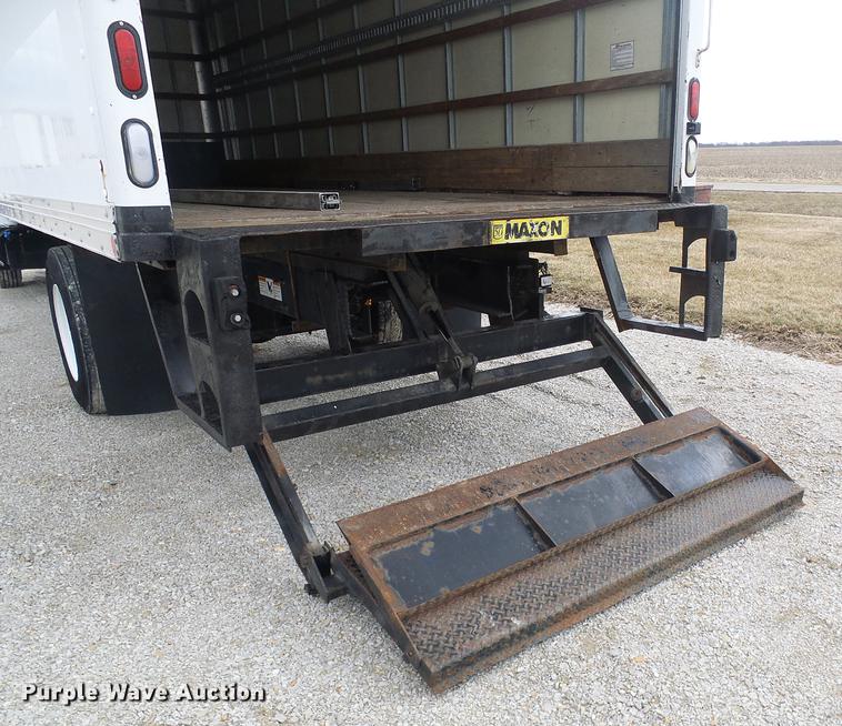 image for item DF7150 2012 Ford F750 Super Duty box truck