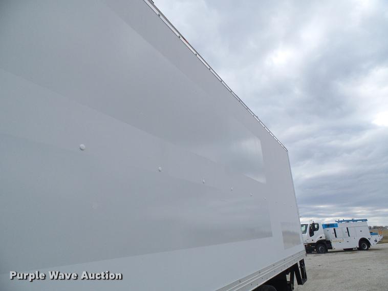 image for item DF7150 2012 Ford F750 Super Duty box truck