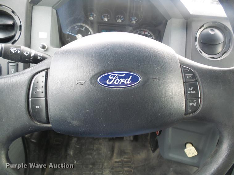 image for item DF7150 2012 Ford F750 Super Duty box truck