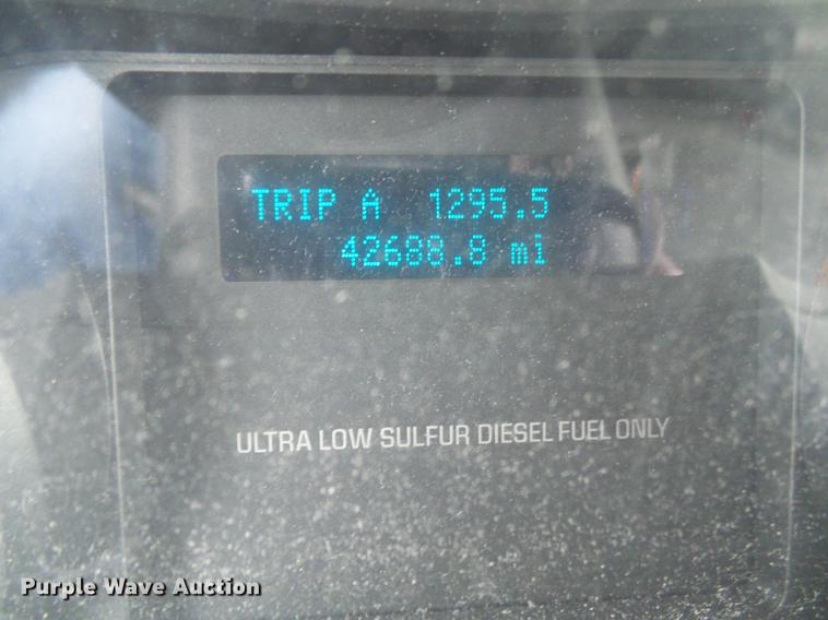 image for item DF7150 2012 Ford F750 Super Duty box truck