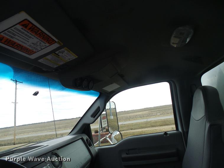 image for item DF7150 2012 Ford F750 Super Duty box truck