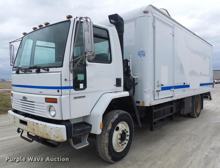 image for item DF7153 2007 Sterling SC8000 box truck