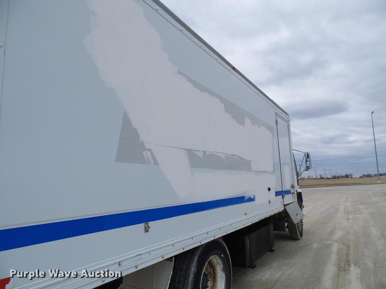 image for item DF7153 2007 Sterling SC8000 box truck