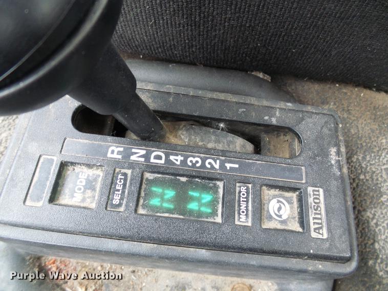 image for item DF7153 2007 Sterling SC8000 box truck