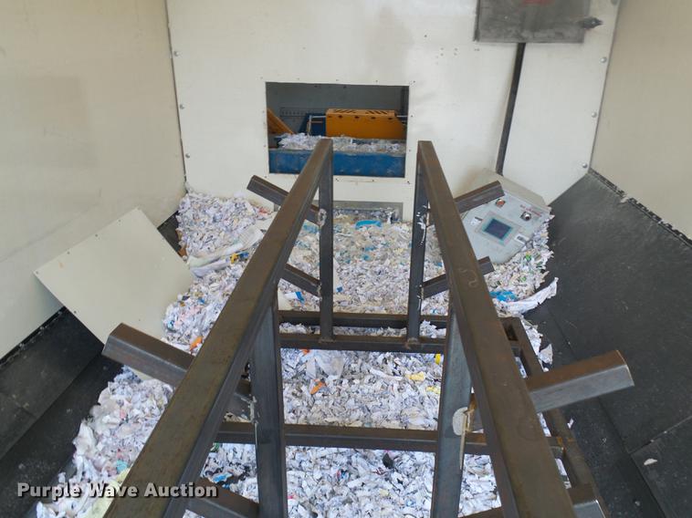 image for item DF7153 2007 Sterling SC8000 box truck