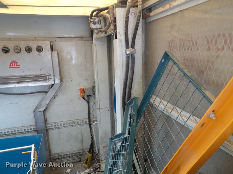 image for item DF7153 2007 Sterling SC8000 box truck