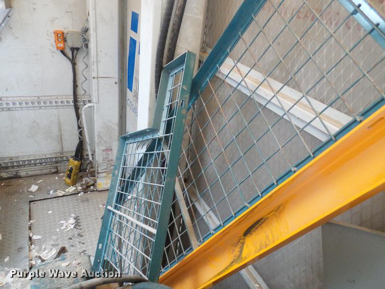 image for item DF7153 2007 Sterling SC8000 box truck