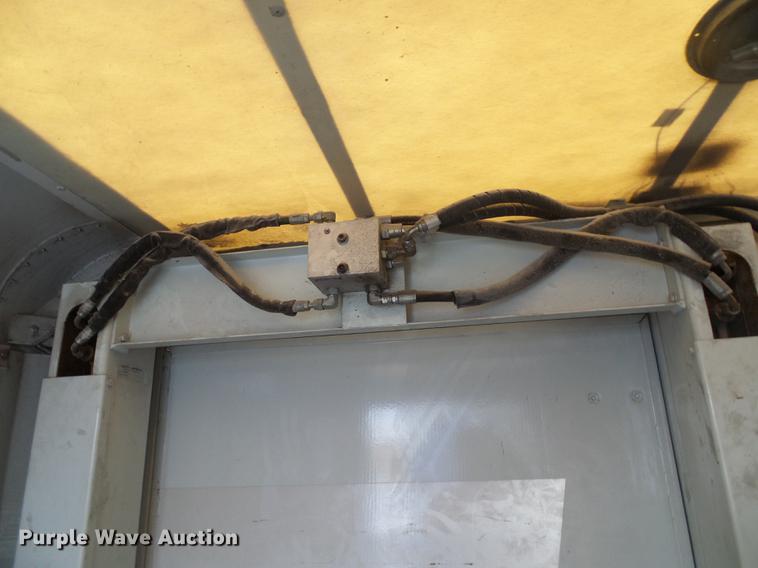 image for item DF7153 2007 Sterling SC8000 box truck