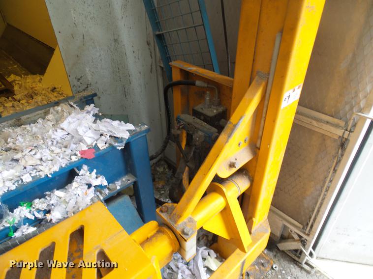 image for item DF7153 2007 Sterling SC8000 box truck