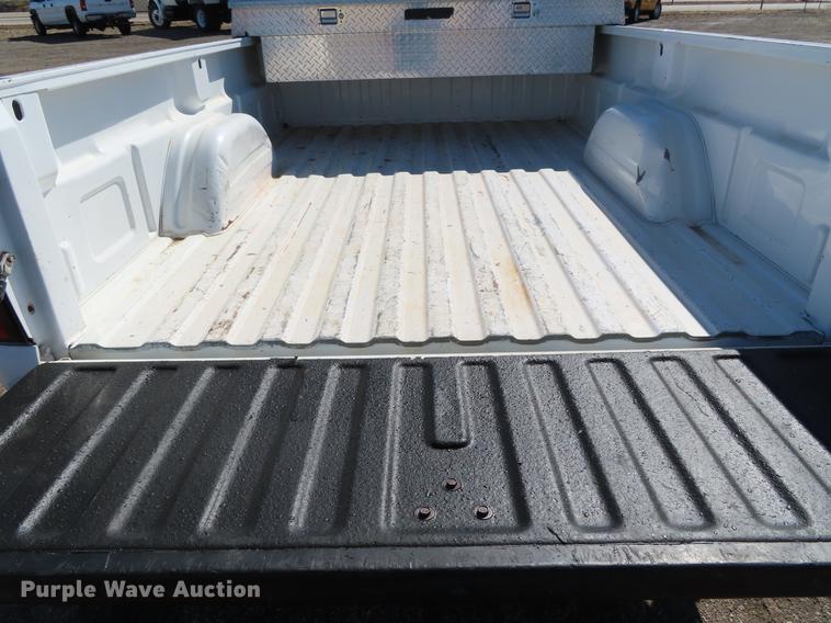 image for item DF7611 2007 Chevrolet Silverado 1500 pickup truck