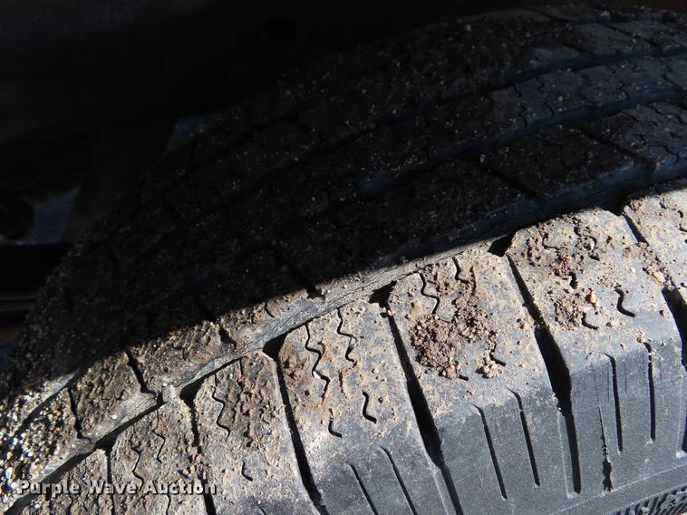 image for item DF7611 2007 Chevrolet Silverado 1500 pickup truck