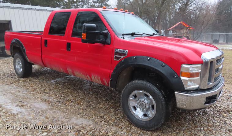image for item DF7671 2008 Ford F350 Super Duty Crew Cab pickup truck