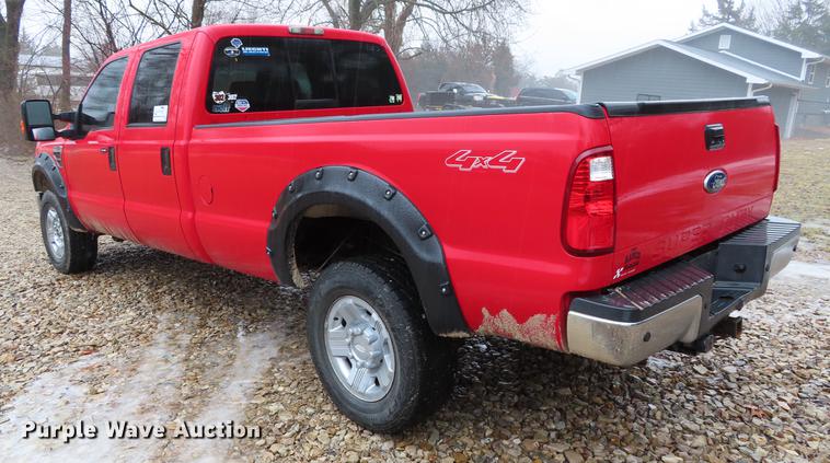 image for item DF7671 2008 Ford F350 Super Duty Crew Cab pickup truck
