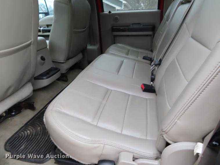 image for item DF7671 2008 Ford F350 Super Duty Crew Cab pickup truck