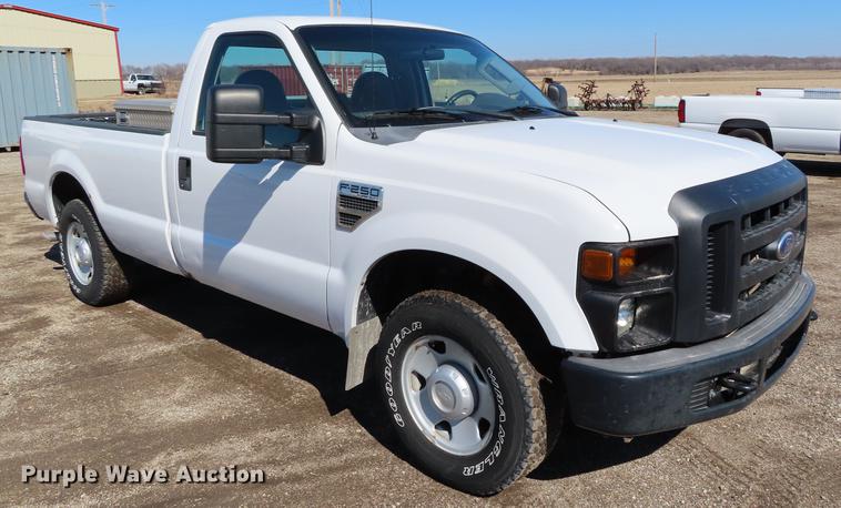 image for item DF7673 2008 Ford F250 Super Duty pickup truck
