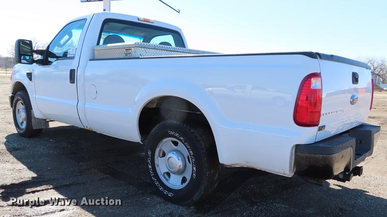 image for item DF7673 2008 Ford F250 Super Duty pickup truck