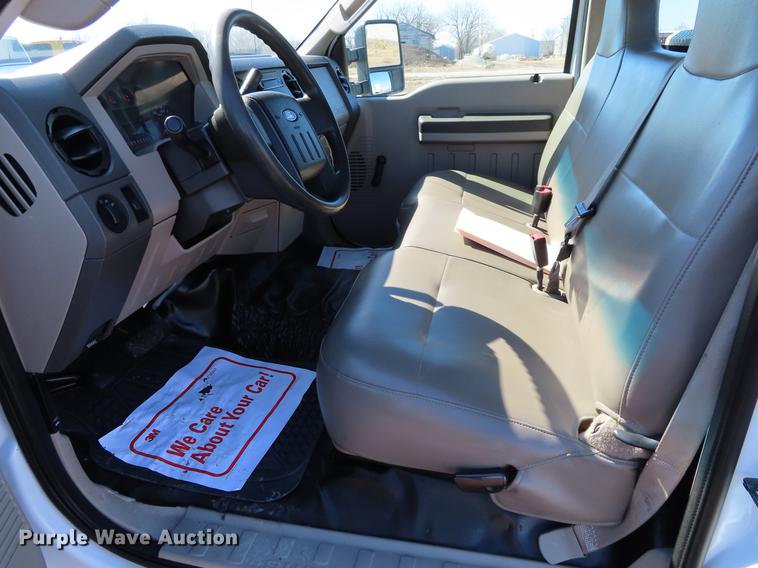 image for item DF7673 2008 Ford F250 Super Duty pickup truck