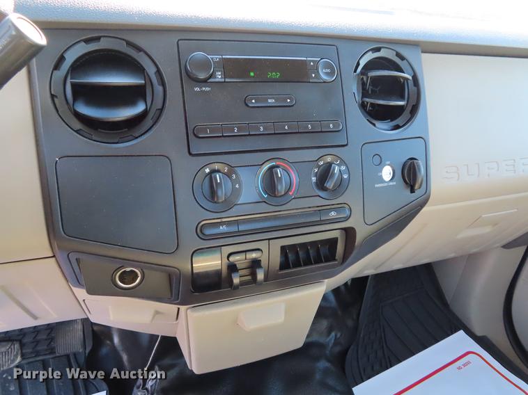 image for item DF7673 2008 Ford F250 Super Duty pickup truck
