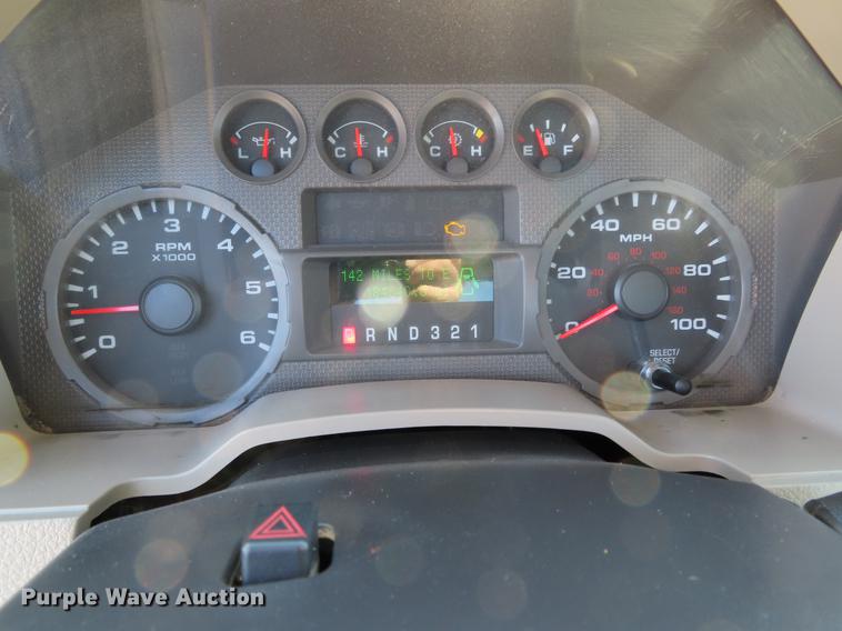 image for item DF7673 2008 Ford F250 Super Duty pickup truck