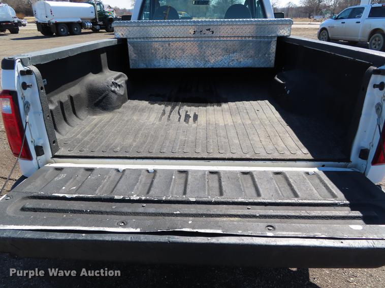 image for item DF7673 2008 Ford F250 Super Duty pickup truck