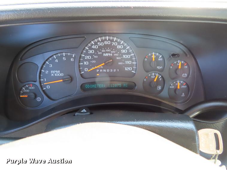 image for item DF7676 2006 Chevrolet Silverado 2500HD Crew Cab pickup truck