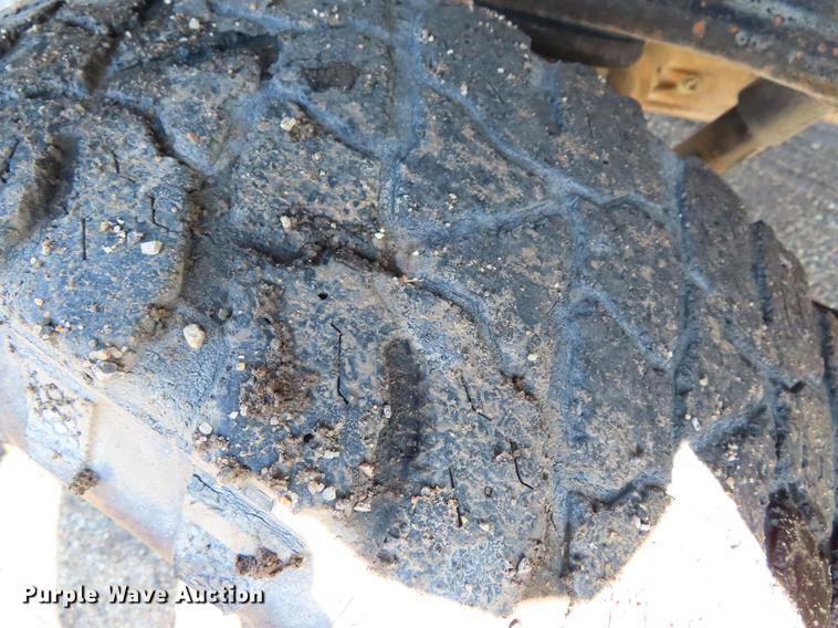 image for item DF7676 2006 Chevrolet Silverado 2500HD Crew Cab pickup truck