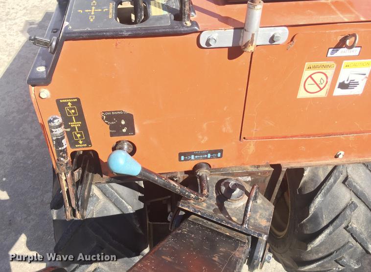 image for item DF8775 Ditch Witch 255SX vibratory cable plow