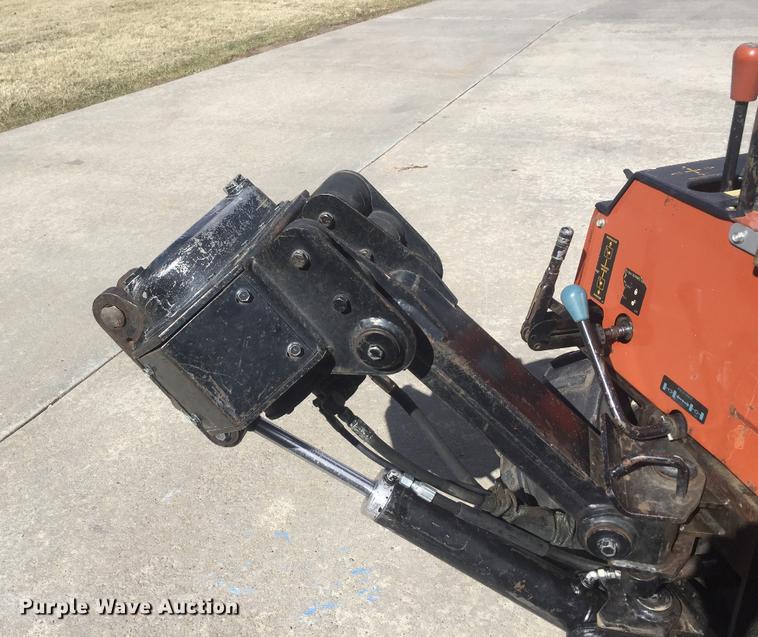 image for item DF8775 Ditch Witch 255SX vibratory cable plow