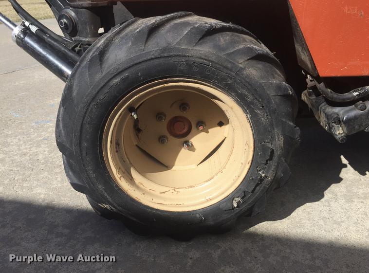 image for item DF8775 Ditch Witch 255SX vibratory cable plow