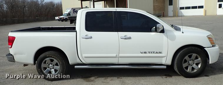 image for item DF8796 2006 Nissan Titan Crew Cab pickup truck
