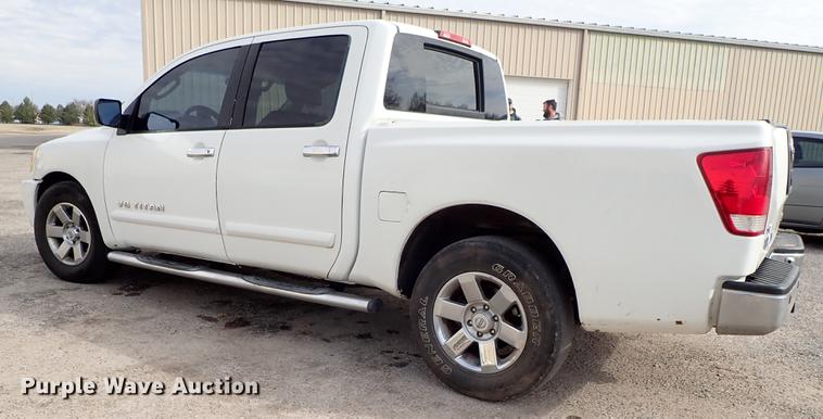 image for item DF8796 2006 Nissan Titan Crew Cab pickup truck