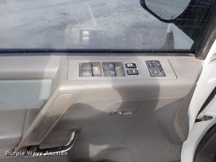 image for item DF8796 2006 Nissan Titan Crew Cab pickup truck