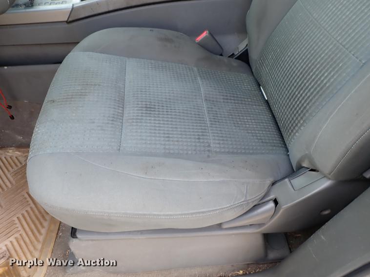 image for item DF8796 2006 Nissan Titan Crew Cab pickup truck