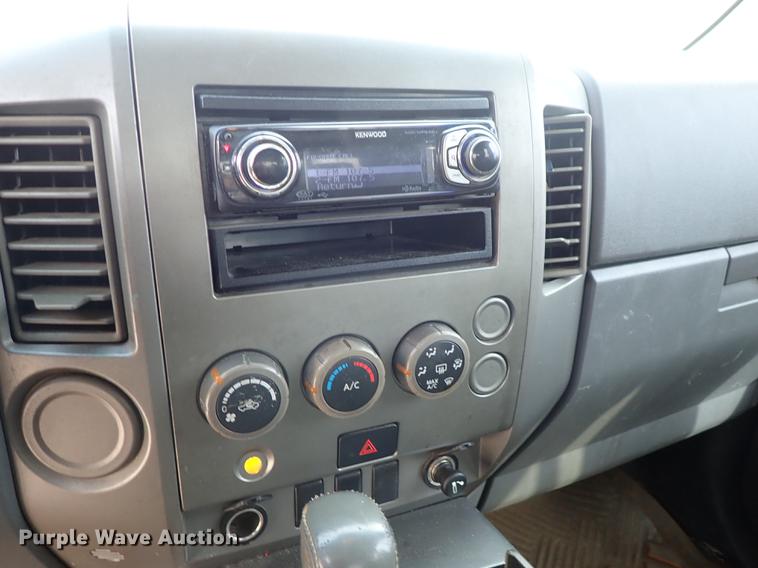 image for item DF8796 2006 Nissan Titan Crew Cab pickup truck