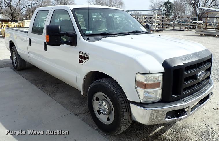 image for item DF8798 2010 Ford F350 Super Duty Crew Cab pickup truck